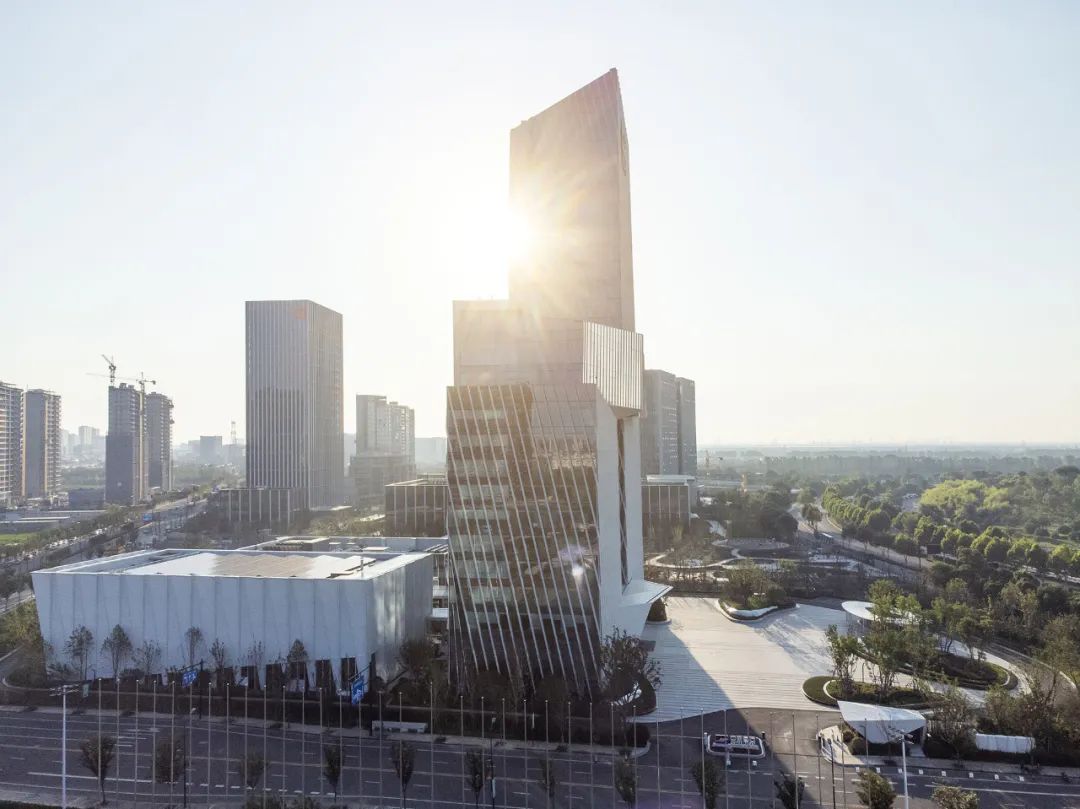 1660122098859749.jpg 1660122098859749.jpg