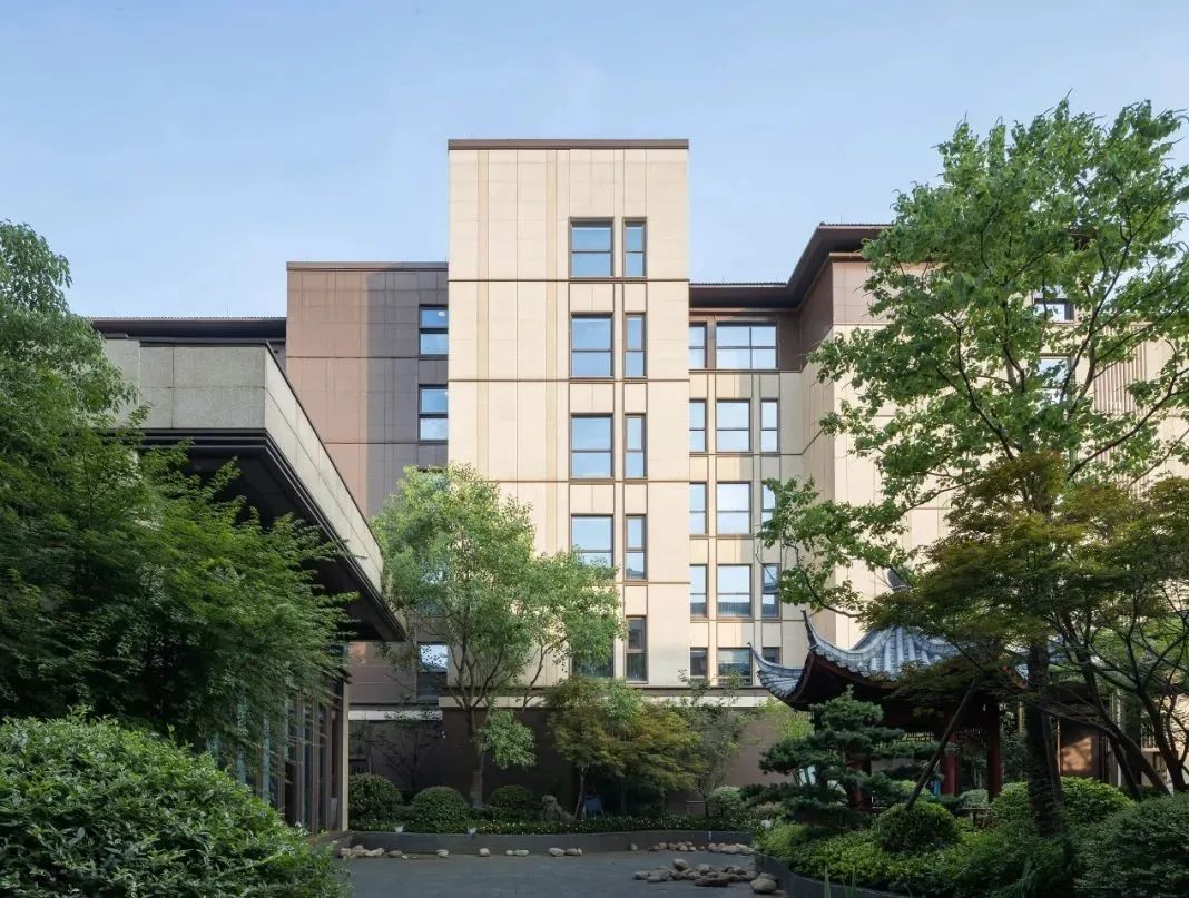 1660704452476345.jpg 17.jpg