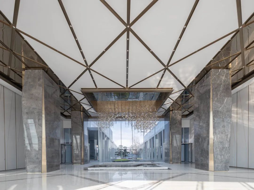 1661325842873477.jpg 640(220).jpg