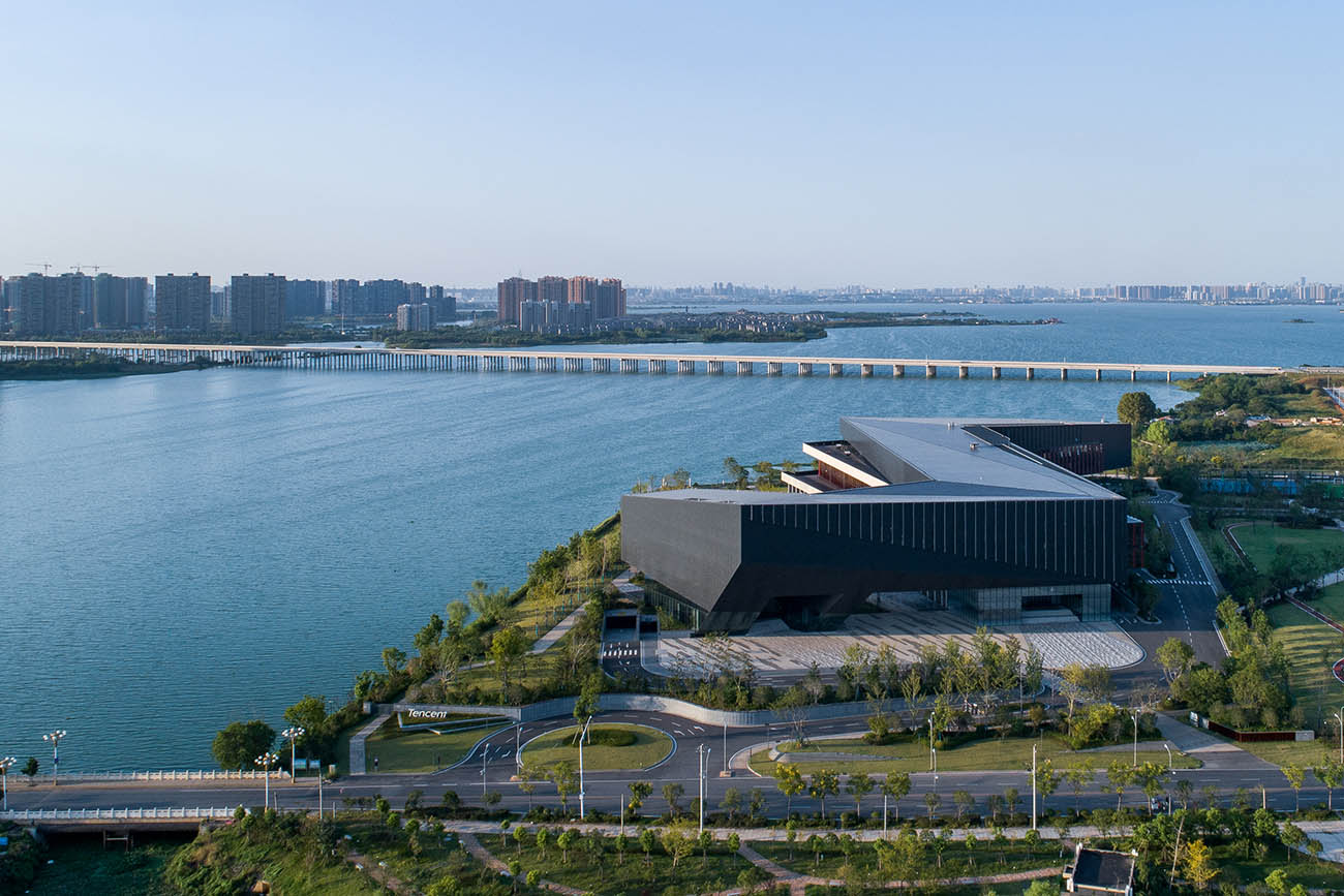 武汉腾讯研发中心 | gn栖城设计 | 腾讯科技办公楼 | 集约式办公建筑设计 | 美国建筑大师奖