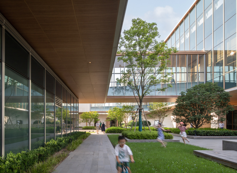 上海新发展康养小镇 | 持续照料型养老社区 | WAF获奖康养项目 | WAN金奖获奖项目